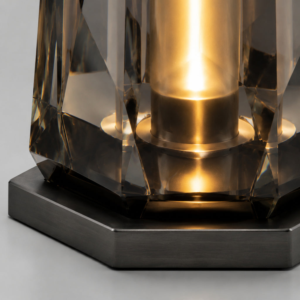 Lampe LED Prisme Fumé – Luminaire d’ambiance en verre graphite